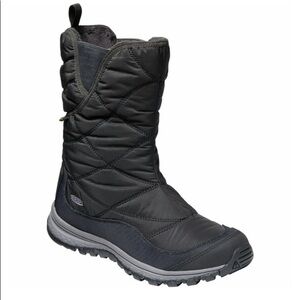 New Keen Terradora Waterproof pull on boots sz 6